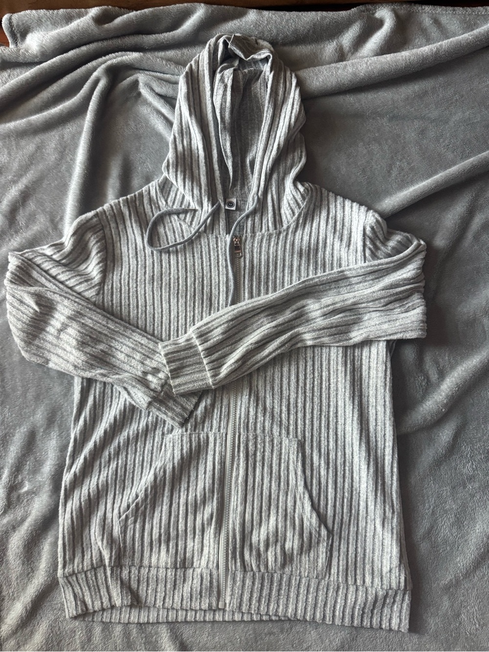 Cozy Ribbed Hooded Sweater - Light Gray